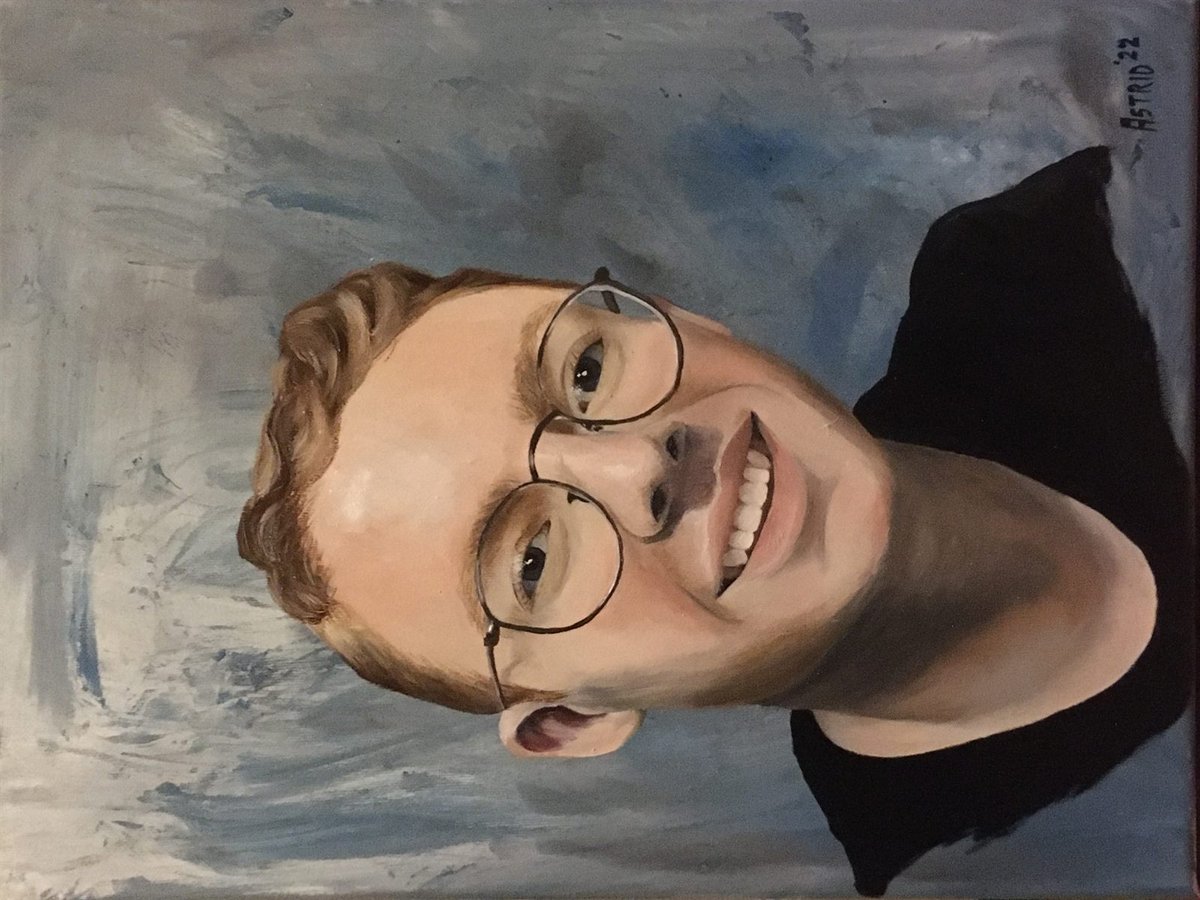 Portret 22/002, 2022 — warme tonen en diagonale compositie.